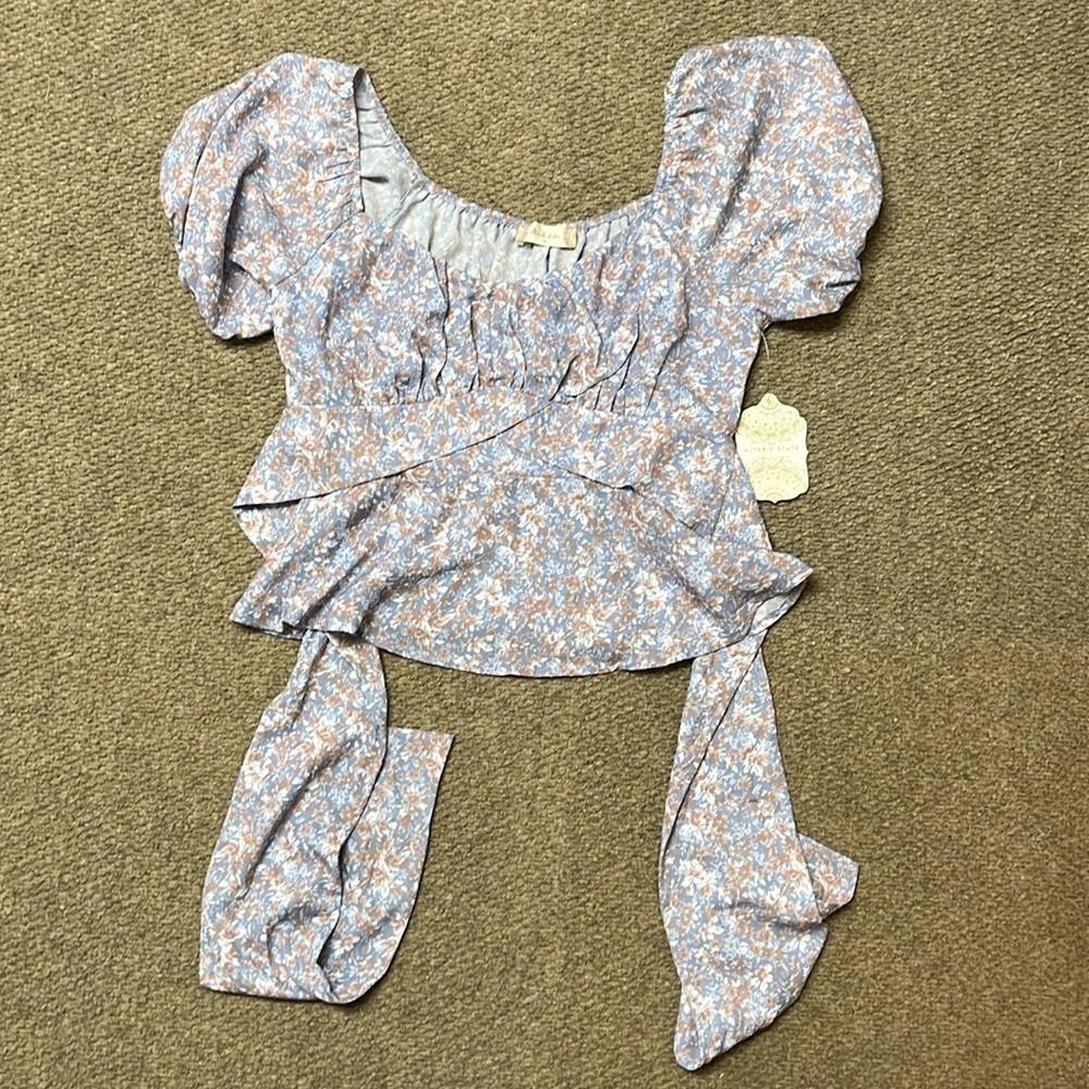 BNWT Altar’d State Crossover Top